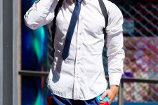 泰州泳拆男模(时髦泳拆男模)