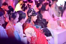 泰州汉服模特兼职(想做汉服模特去哪里找)