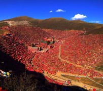 泰州色达旅游攻略(成都到色达旅游攻略)