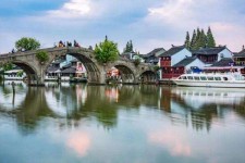 泰州上海旅游攻略(上海旅游攻略手抄报)