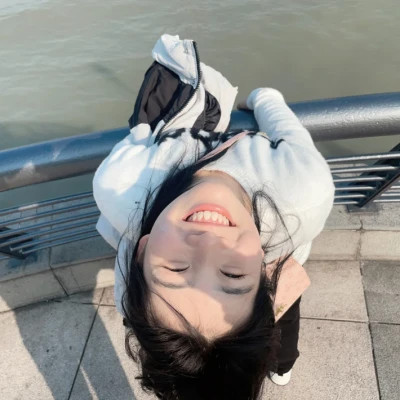 泰州伴游女生李琳洁的资料