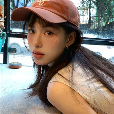 泰州伴游女生杨梦研的资料