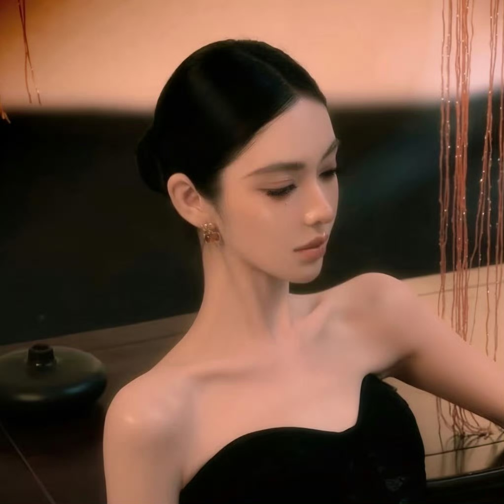 泰州伴游女生 | Emily的资料